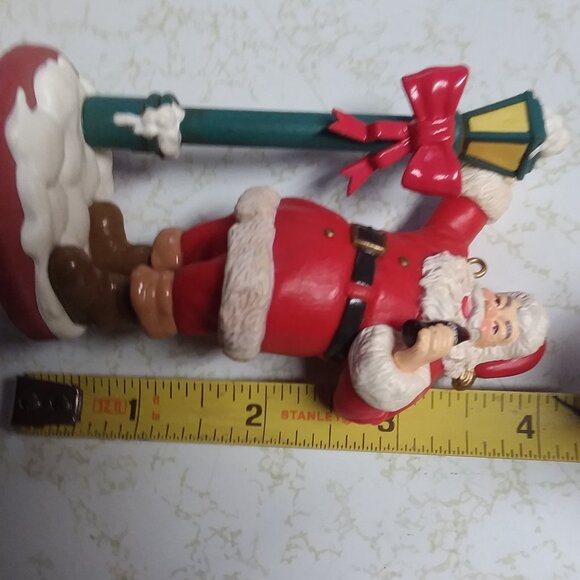 Coca Cola "Santa At The Lamp Post" Trim A Tree Collection Vintage 1993 - Picture 3 of 8